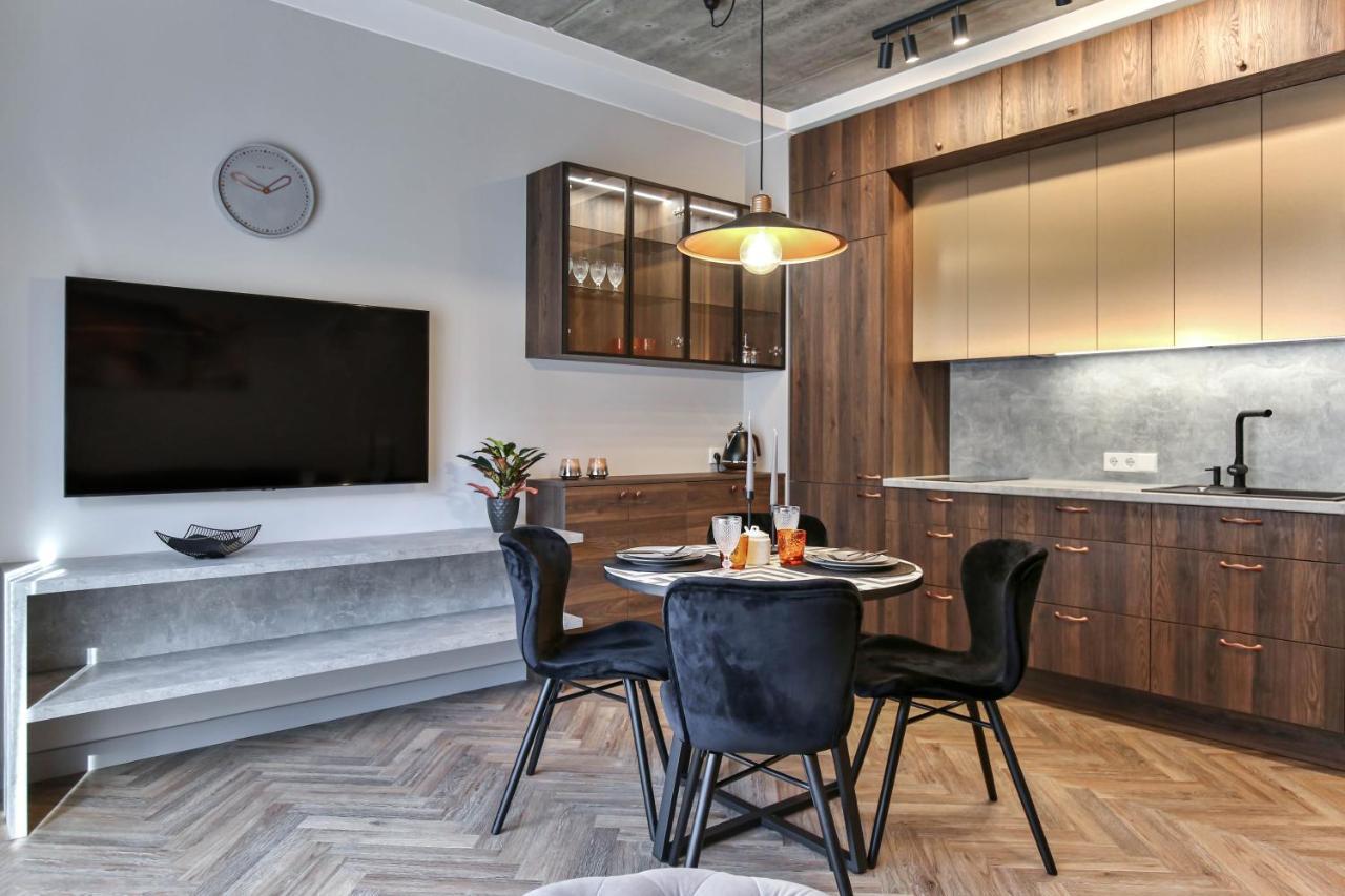 Cohost I Nicely Designed New W-garage Parking & Self Check-in Apartment Wilna